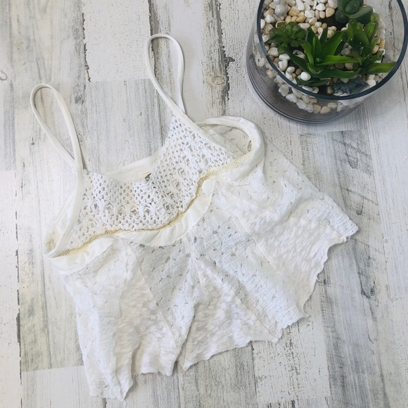 Intimately Free People Crop Crochet Raw Hem White - Picture 1 of 4